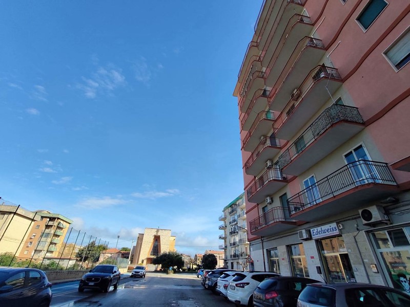 Appartamento in Vendita a Siracusa, 97'000&euro;, 132 m²