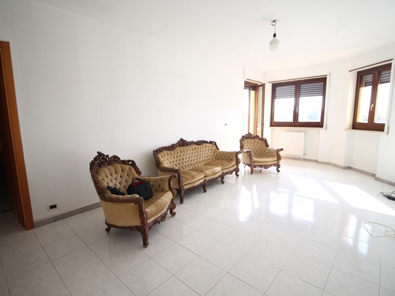 Appartamento in Vendita a Manduria, 106'000&euro;, 110 m²