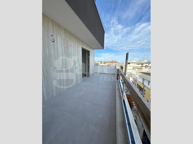 Trilocale in Vendita a Bari, 300'000&euro;, 95 m²