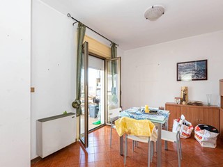 Appartamento in Vendita a Palermo, 255'000&euro;, 150 m²