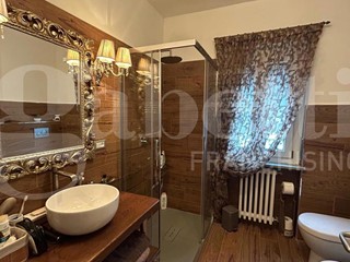 Trilocale in Affitto a Bardonecchia, 1'000&euro;, 86 m², arredato