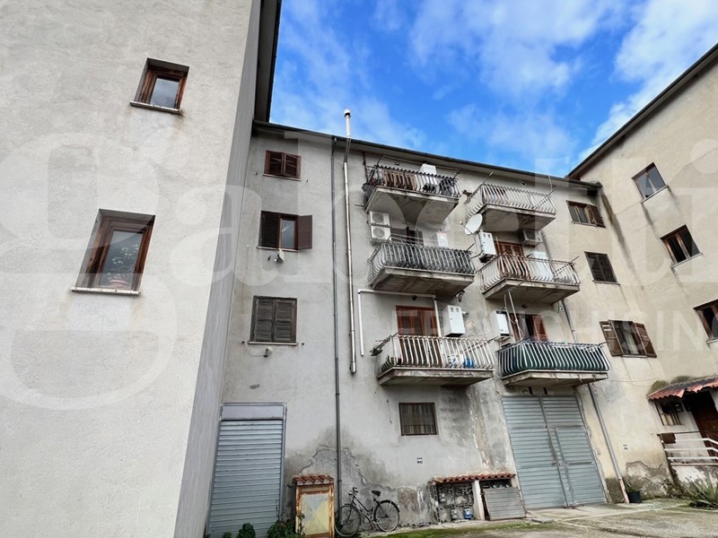Quadrilocale in Vendita a Civita Castellana, 49'000&euro;, 80 m²