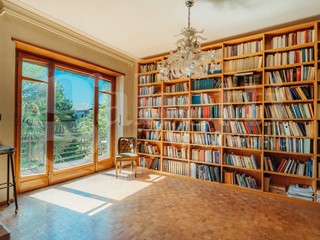 Appartamento in Vendita a Pinerolo, 189'000&euro;, 199 m²