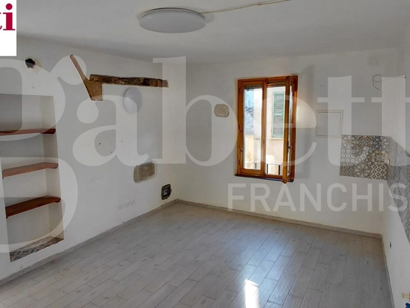 Quadrilocale in Affitto a Asciano, 560&euro;, 74 m²