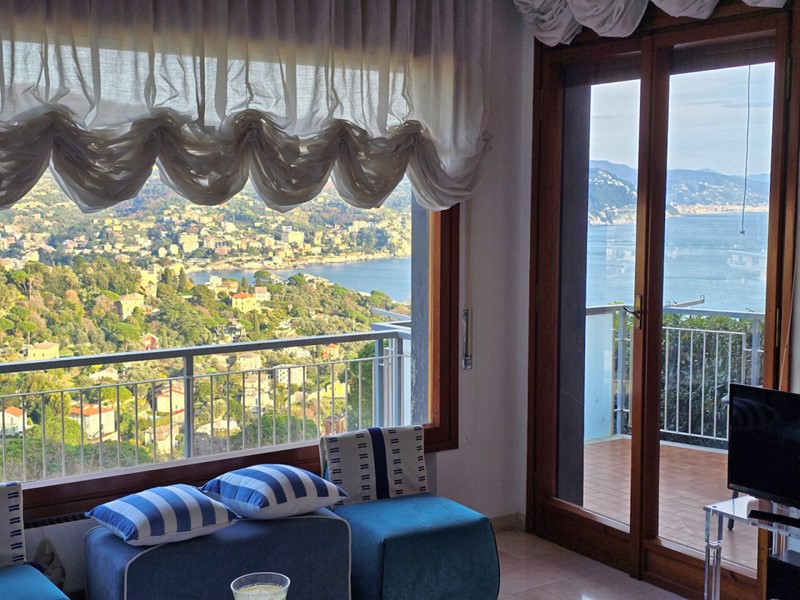 Quadrilocale in Vendita a Rapallo, zona San Michele Di Pagana, 535'000&euro;, 90 m², arredato