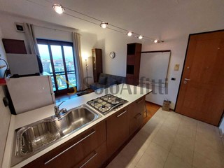 Bilocale in Affitto a Torino, zona Lingotto, 600&euro;, 45 m², arredato