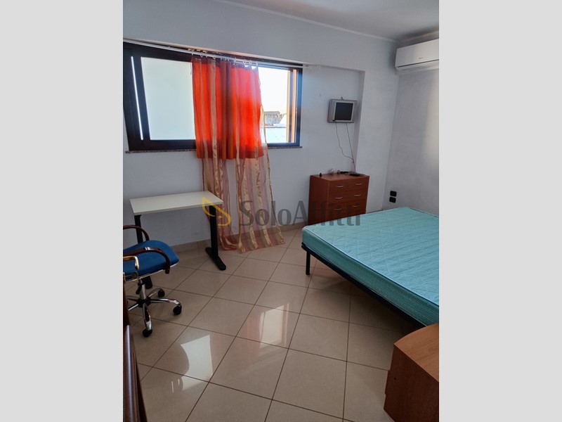 Trilocale in Affitto a Reggio Calabria, zona Ospedale, 500&euro;, 65 m², arredato