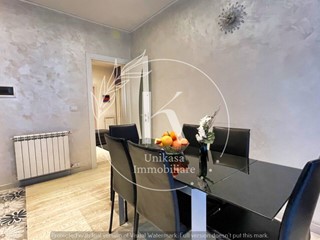 Appartamento in Vendita a Savona, zona Zinola, 259'000&euro;, 100 m²