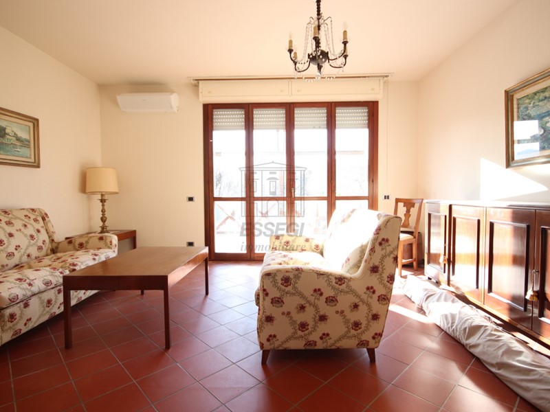 Appartamento in Affitto a Lucca, zona Ovest, 1'300&euro;, 160 m², arredato