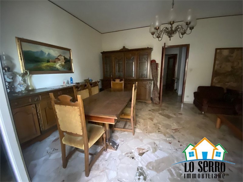Quadrilocale in Vendita a Alcamo, 85'000&euro;, 145 m²
