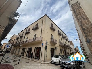 Quadrilocale in Vendita a Alcamo, 199'000&euro;, 265 m²