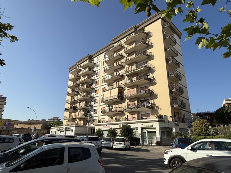 Quadrilocale in Vendita a Palermo, 340'000&euro;, 155 m²