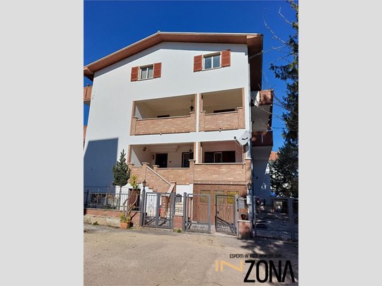 Quadrilocale in Vendita a Civitella del Tronto, 27'686&euro;, 160 m²
