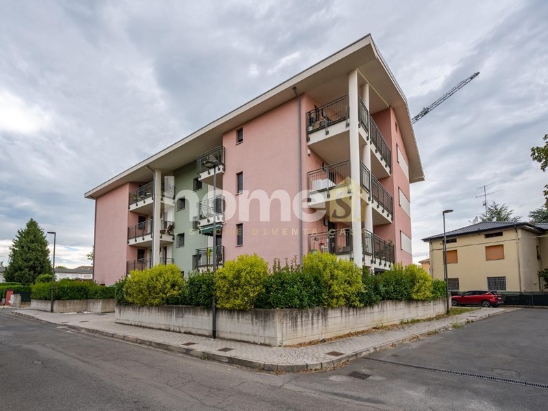 Trilocale in Vendita a Montecchio Emilia, 220'000&euro;, 102 m², con Box