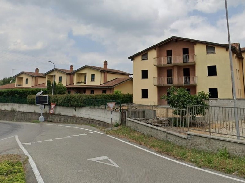 Quadrilocale in Vendita a Sannazzaro de' Burgondi, 118'400&euro;, 600 m², con Box