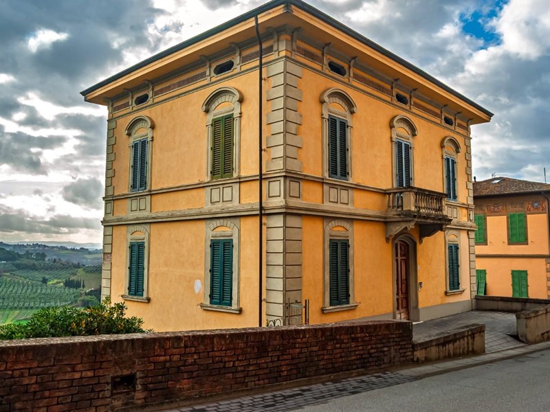 Appartamento in Vendita a San Miniato, 310'000&euro;, 234 m²