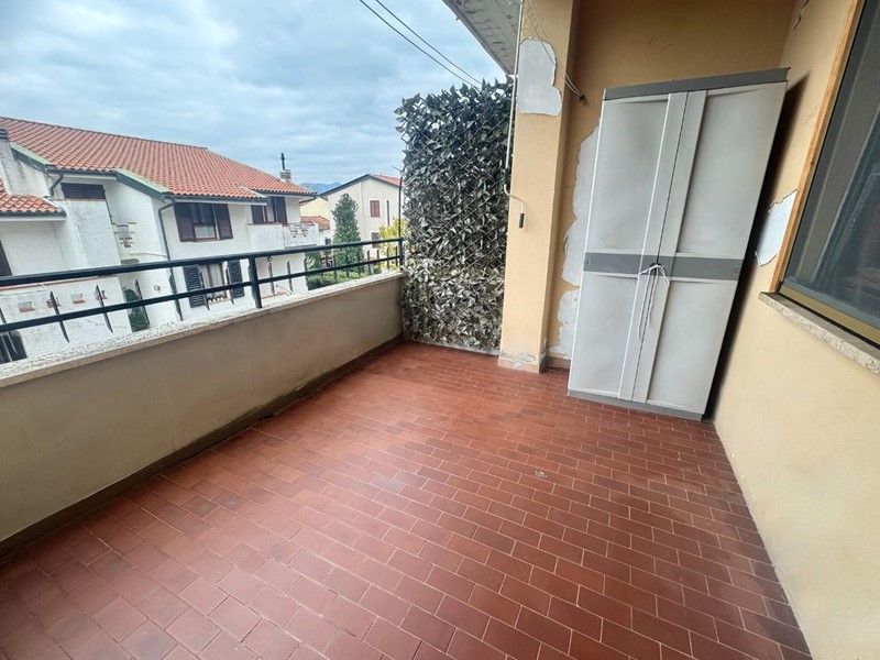 Quadrilocale in Vendita a Pontedera, 165'000&euro;, 90 m², con Box