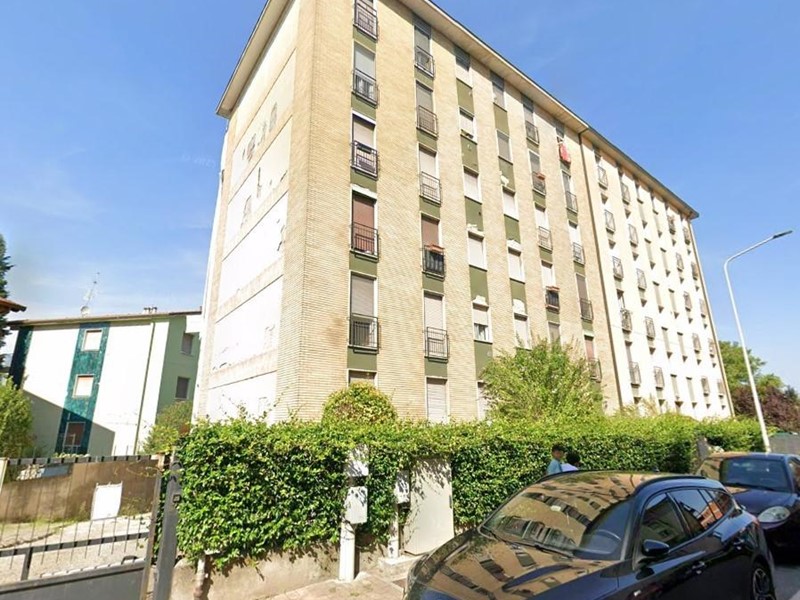 Quadrilocale in Vendita a San Giuliano Milanese, 69'375&euro;, 77 m²