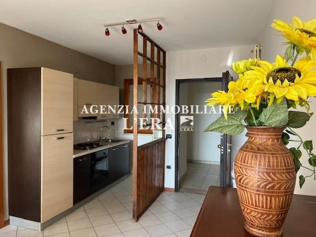 Quadrilocale in Vendita a Calcinaia, 140'000&euro;, 70 m², arredato, con Box