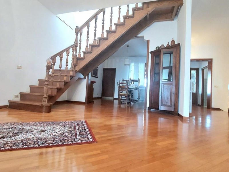 Appartamento in Vendita a Montopoli in Val d'Arno, zona Capanne, 229'000&euro;, 200 m², arredato