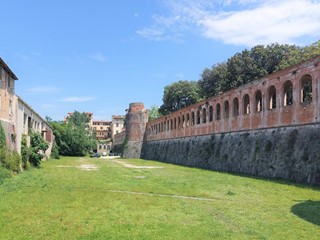 Appartamento in Vendita a Pisa, 450'000&euro;, 187 m², arredato, con Box