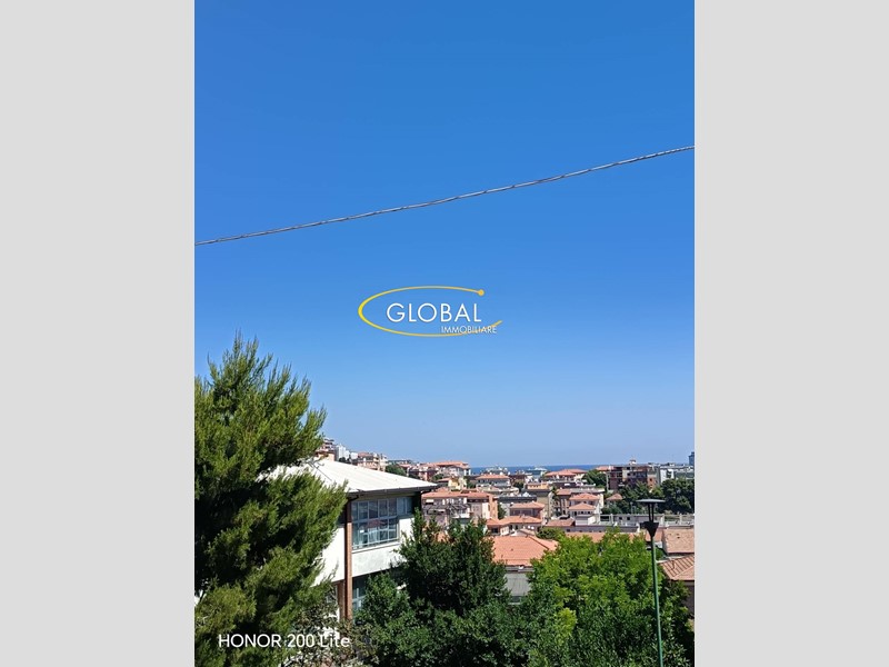 Quadrilocale in Vendita a Ancona, 300'000&euro;, 120 m²