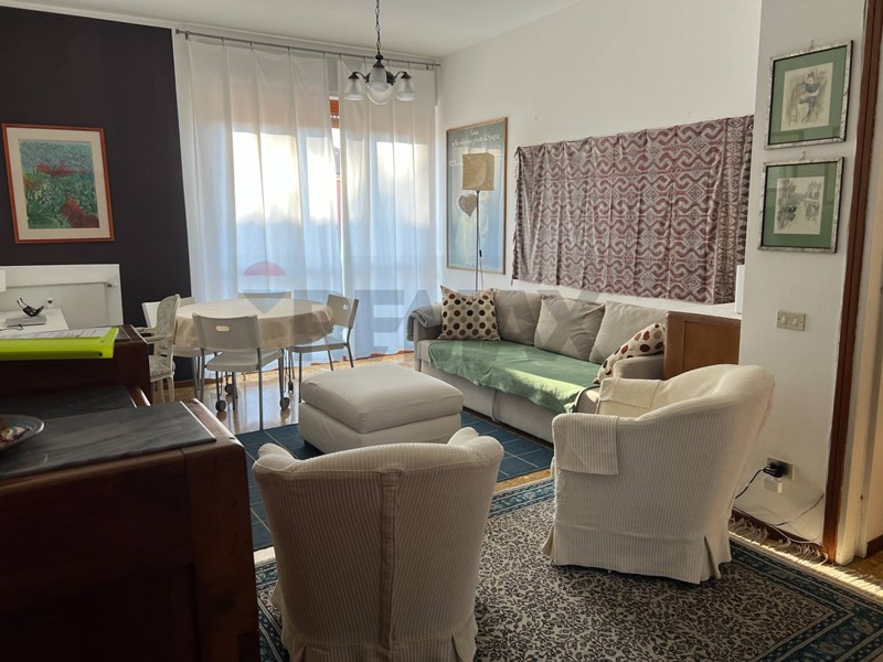 Bilocale in Vendita a Varese, 89'000&euro;, 69 m²