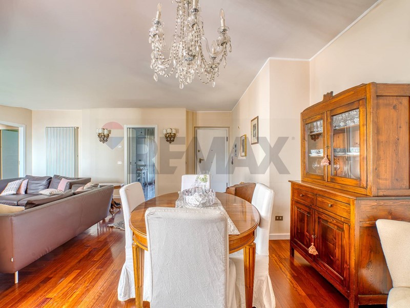 Appartamento in Vendita a Perugia, 172'000&euro;, 127 m²