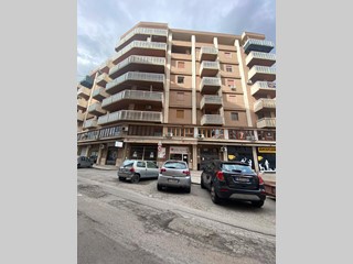 Appartamento in Affitto a Palermo, 800&euro;, 120 m²