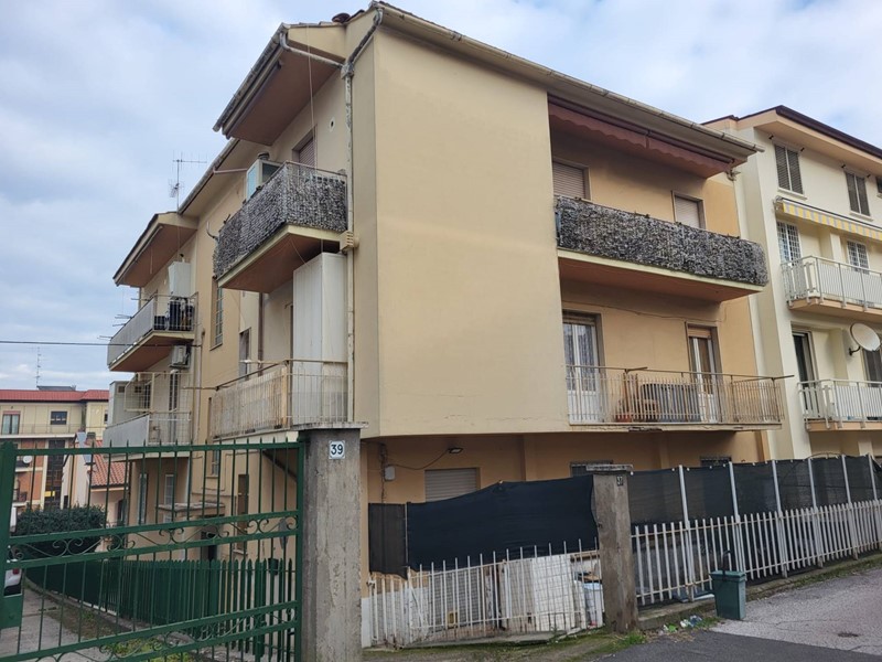 Trilocale in Vendita a Colleferro, 95'000&euro;, 90 m²