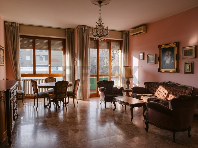 Appartamento in Vendita a Agrate Brianza, 262'000&euro;, 157 m²