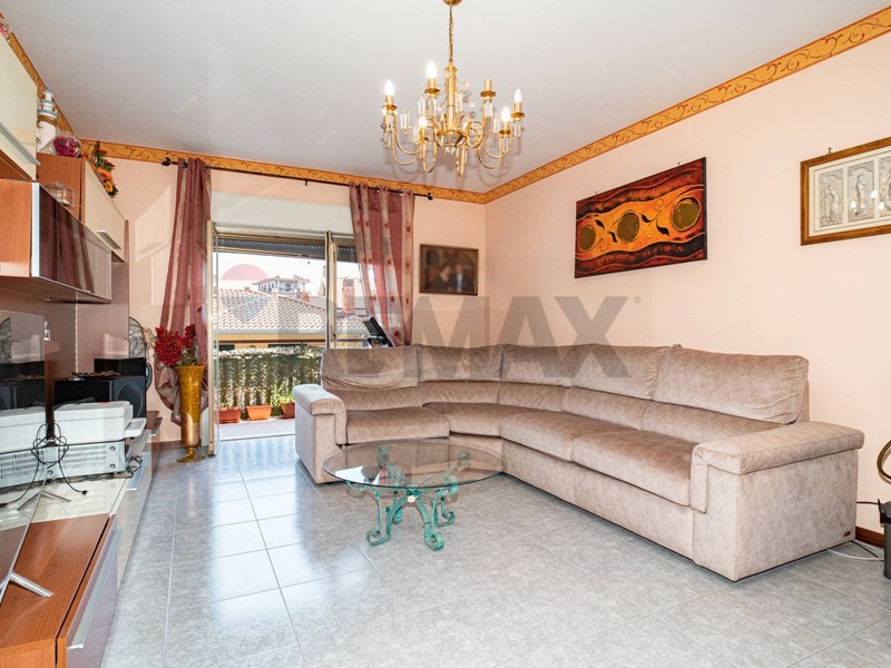 Quadrilocale in Vendita a Camporotondo Etneo, 125'000&euro;, 100 m²