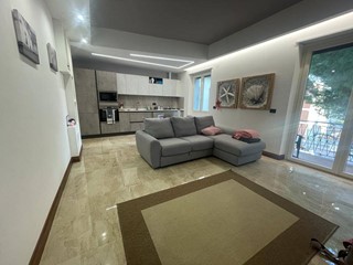 Bilocale in Affitto a Pescara, 850&euro;, 73 m²