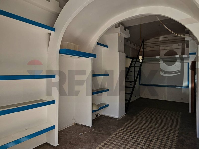 Immobile commerciale in Affitto a Roma, 650&euro;, 45 m²