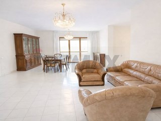 Quadrilocale in Vendita a Oristano, 198'000&euro;, 152 m²