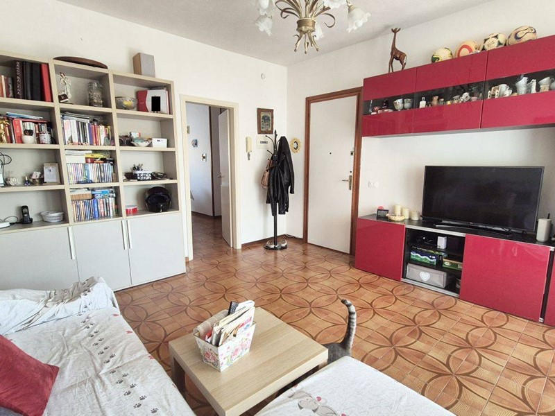 Appartamento in Vendita a Viareggio, 240'000&euro;, 98 m²