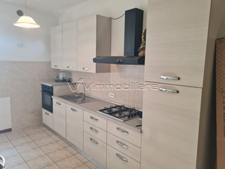 Quadrilocale in Vendita a Barbarano Mossano, 118'000&euro;, 95 m², con Box