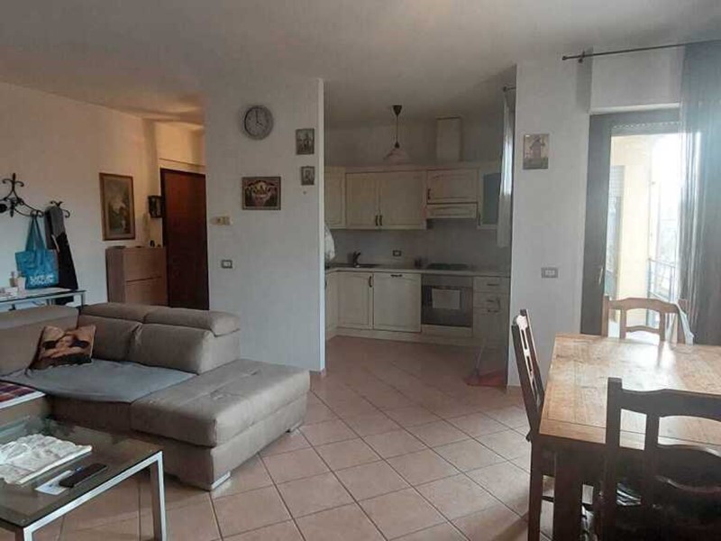 Quadrilocale in Vendita a Asciano, zona Arbia, 175'000&euro;, 60 m², arredato, con Box