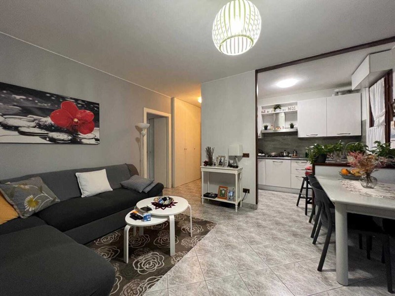 Quadrilocale in Vendita a Reggio Emilia, zona CadÃ¨-gaida, 170'000&euro;, 92 m², con Box