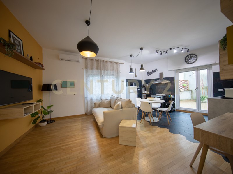 Appartamento in Vendita a Roma, 330'000&euro;, 80 m²