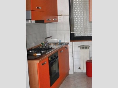 Appartamento in Vendita a Massa, zona Marina Di Massa, 270'000&euro;, 80 m², arredato