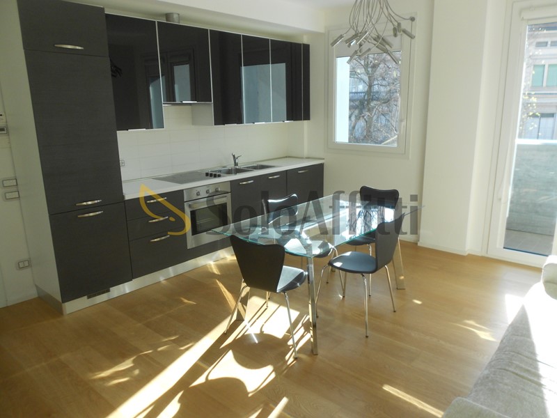 Bilocale in Affitto a Padova, zona Centro storico, 1'200&euro;, 60 m², arredato