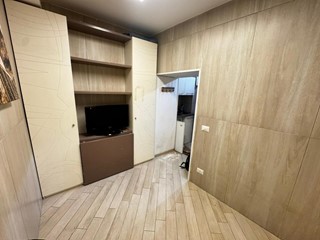 Monolocale in Vendita a Napoli, 55'000&euro;, 22 m², arredato