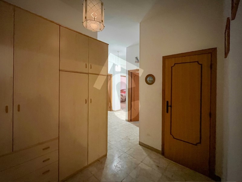 Quadrilocale in Vendita a Jesi, zona ZONA 4A, 155'000&euro;, 134 m², con Box