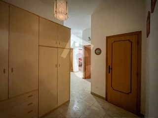 Quadrilocale in Vendita a Jesi, zona ZONA 4A, 155'000&euro;, 134 m², con Box