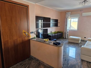 Quadrilocale in Affitto a Reggio Calabria, zona Saracinello, 490&euro;, 130 m², arredato