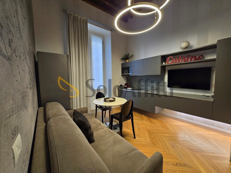 Bilocale in Affitto a Milano, zona Garibaldi - Brera - Moscova, 1'630&euro;, 50 m², arredato
