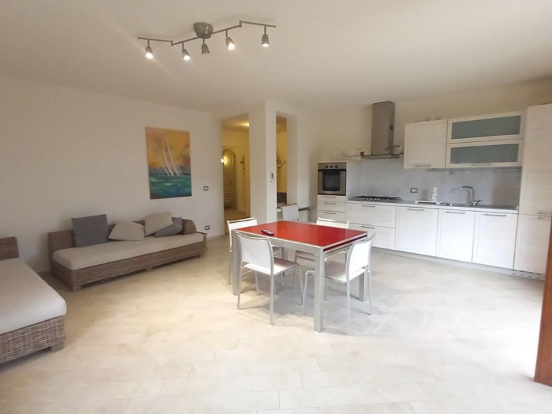 Trilocale in Affitto a Camaiore, zona Lido di Camaiore, 2'300&euro;, 100 m²