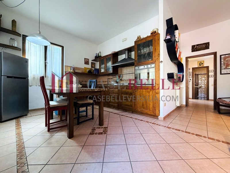 Quadrilocale in Affitto a Pietrasanta, zona Focette, 4'300&euro;, 70 m², arredato