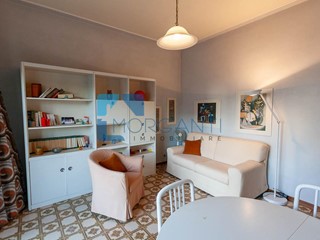 Trilocale in Vendita a Camaiore, zona Lido di Camaiore, 330'000&euro;, 75 m², arredato